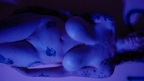 OzloYasmin 129053761b9f40f89832