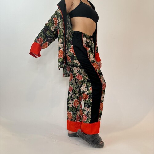 P07622d8403b89f81008