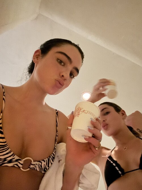 PPoWZQyLSOkRffWgw7fvM.10232e60381bf10c4b50