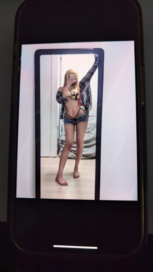 PXL_20240811_221514006.MP9e36e0cb63f1af3a