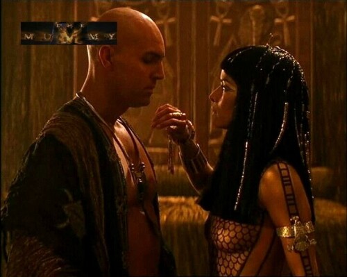 Patricia Velasquez the mummy0037