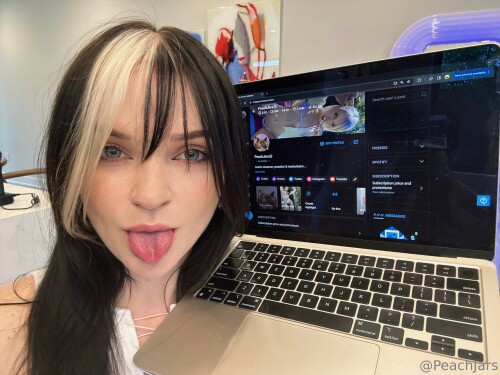 Peach1857a8dbeab61bd1ec1cf061ad40d16ff