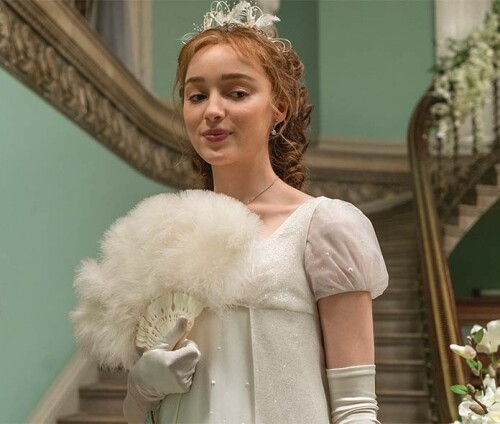 Phoebe Dynevor Bridgerton stills 13867319b8bbd1097c
