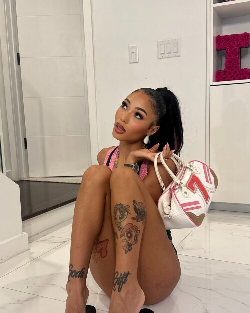 Photo by Coi on May 29 2024. May be an image of 1 person and makeup. 2b785b80eff2c3e29