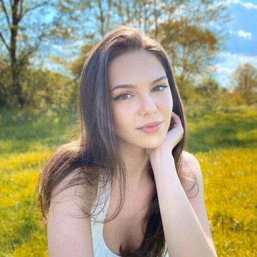 Photo by Foxy Laura on December 04 2022. 1181dd58250f1069a