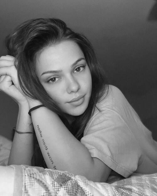 Photo by Foxy Laura on December 15 2022.269c3bd15df2cc99