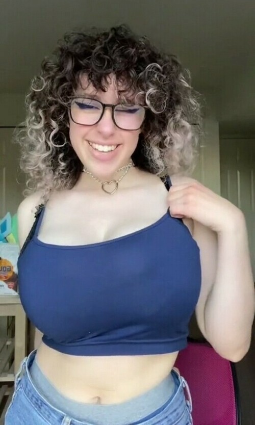 Picsart 23 02 21 23 36 50 517