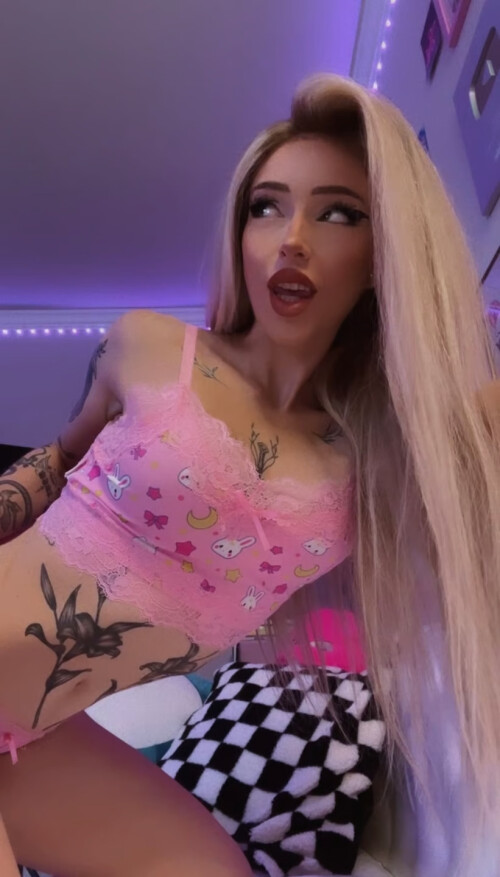 Pink 249309e4e73b241b4