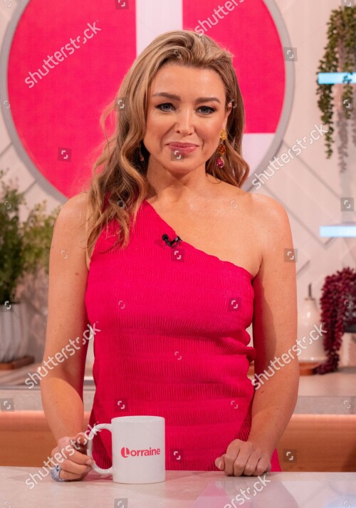 Pink103-1307059dec8859e67