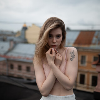 Pocrov.Alice.on.the.Roof.0098ad1c0ea884d497d