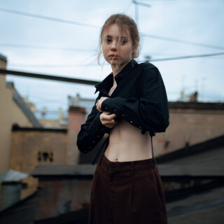 Pocrov.Alice.on.the.Roof.0157eedd3b15b461ad3