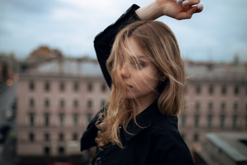 Pocrov.Alice.on.the.Roof.030815dc4b73d06d477