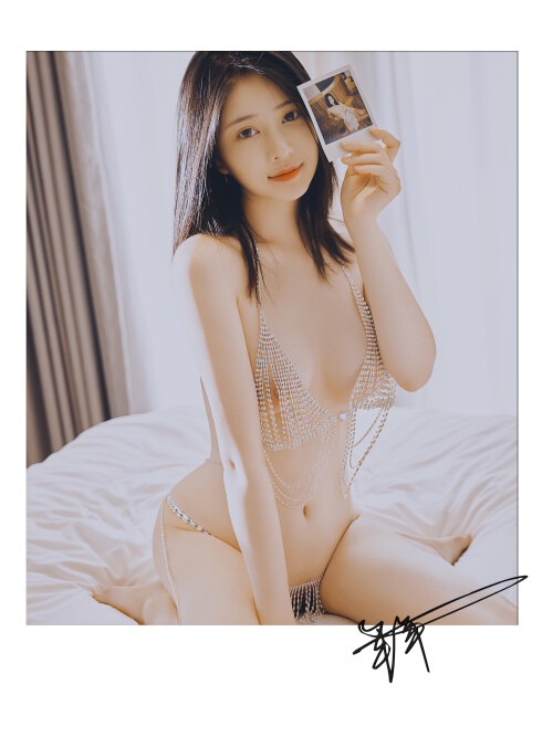 Polaroid Girl 7