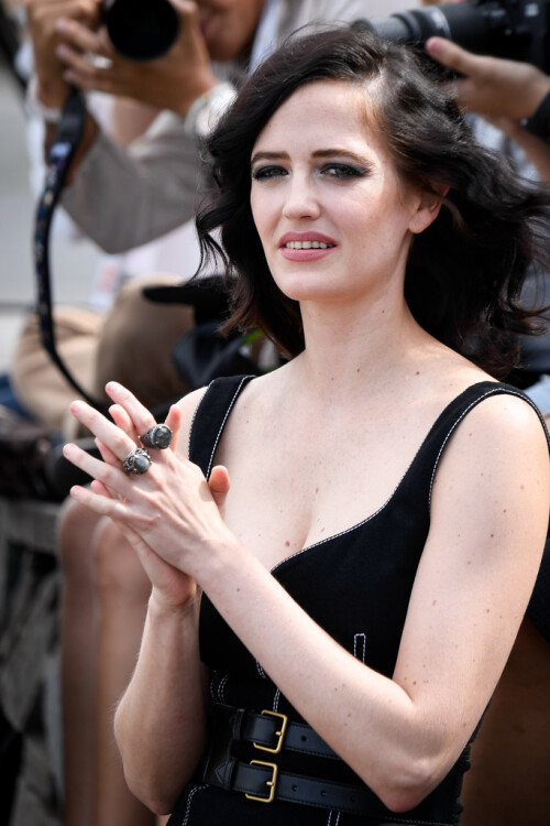 Proxima Premiere 67th San Sebastian Film Festival 7aKpGW4L9DXx 4VWC31036c39e9b2127d