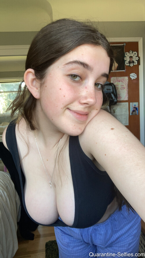 QS Molly 002 10824fe4fb9a66220e