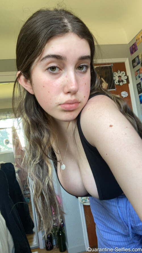 QS Molly 002 12dea299c046c7292e