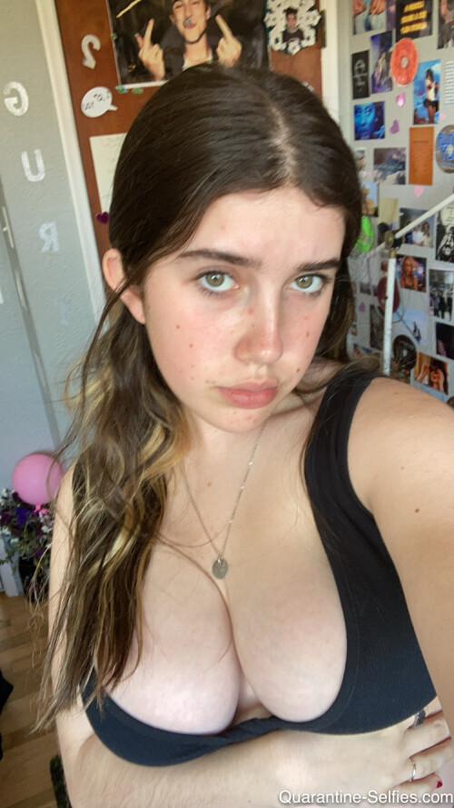 QS Molly 002 145ad63ad43e5dd943