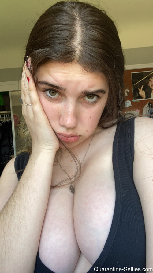 QS Molly 002 218b3f04c50e9acae4