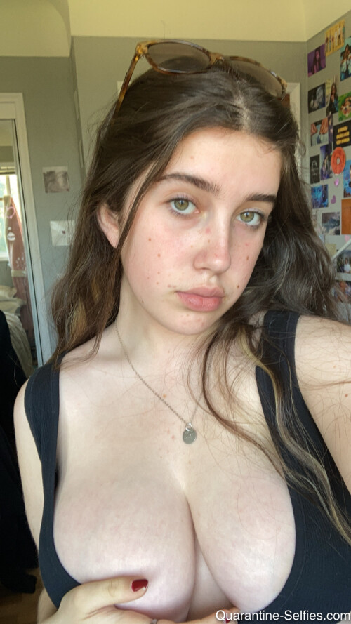 QS Molly 002 22dd0ef89e2e09aebf