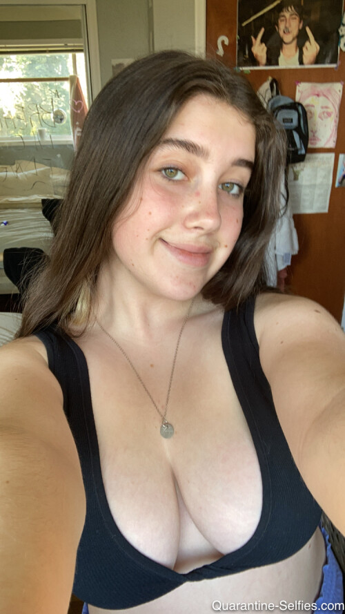 QS Molly 002 328b1cc5e084ccdb8