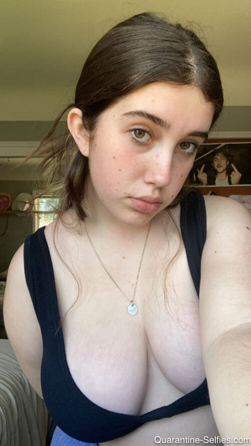 QS Molly 002 895f8c778b8855411