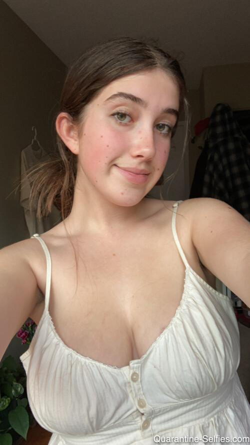 QS Molly 004 7c8dc32e82c53eb4c