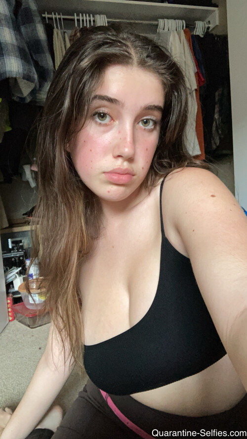 QS Molly B 005 2458d17a121e8b4025