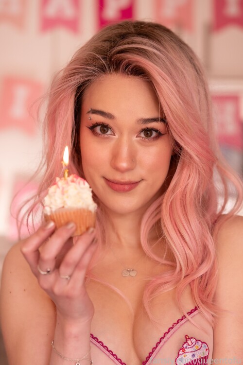 QTBirthday 13b3c700df7ea46cf