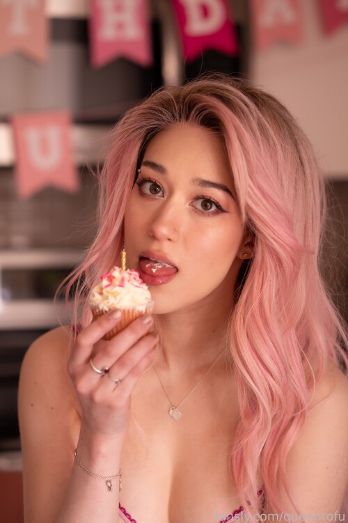 QTBirthday 170cd302a2e7175753