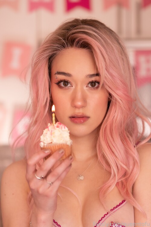 QTBirthday 42bf6a1dcd7f23cafa
