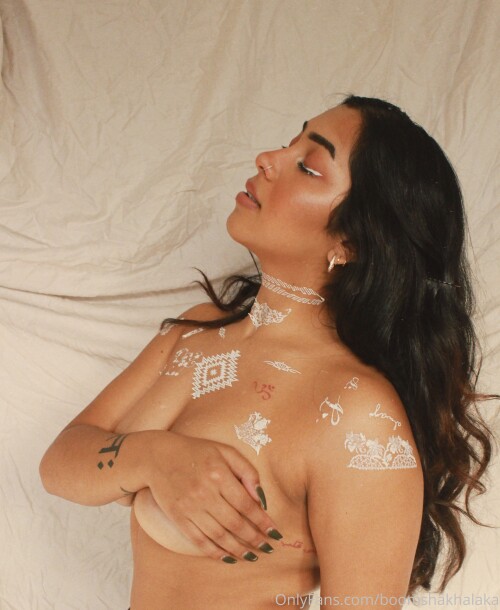 Queen V OnlyFans 172357205304551494abebf08fd6f