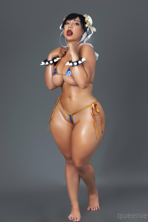 Queenie-Chuppy---Chun-Li-Bikini-10c68df35a5cc5e2e7.jpeg