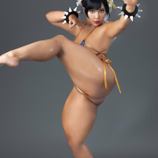 Queenie-Chuppy---Chun-Li-Bikini-21a4fdafd780b5658b