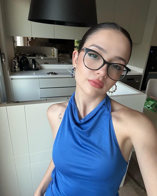 R03HJEQ18cffdcb9e7c6b12