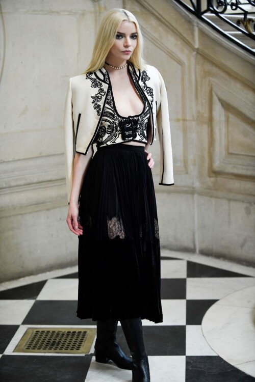 RDT 20230123 1341221975279359329801817