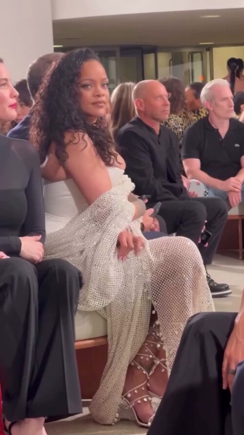 RI 6 eef610b6f5c2b3d3