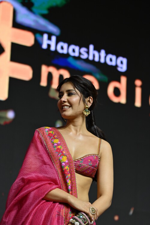 RK 03bcffb92e6c459a5c