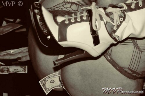 Rachael Cavalli 991916d2679e508a6c8