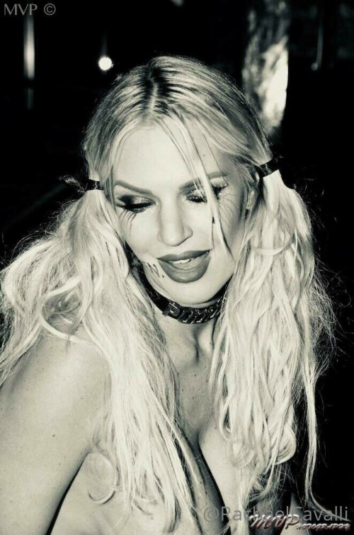 Rachael Cavalli 992a754c11afd13e488