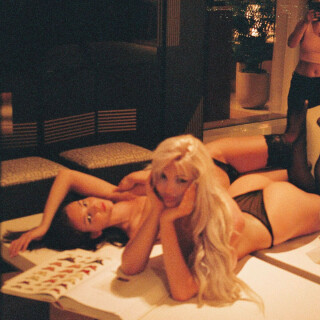 Rachel-Cook-and-Anna-Lisa-Christiane-17f85a3727db9dc56c