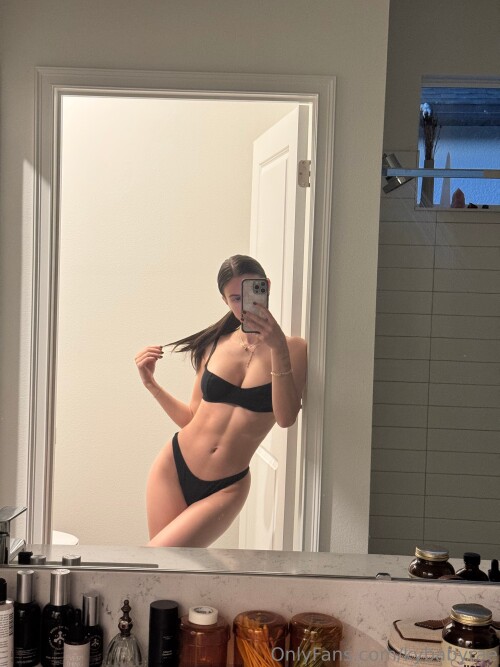 Rae 299989f71d6374f764