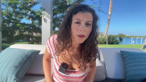 Randi-Hipper---MAJOR-BITCOIN-NEWS-OUTSIDE-STREAM-DqiJOppICeg---1288x725---8m42sd0579cc8952531b7