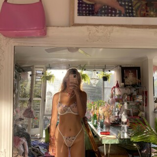 RareGirl96-OnlyFans-3024x4032_41cd766db5a405d4da0fddb014f1ce6909210de795176e1d