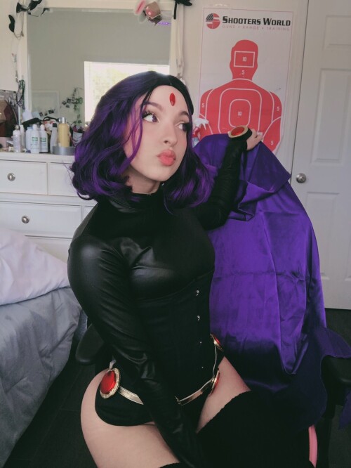 Raven Selfies 6