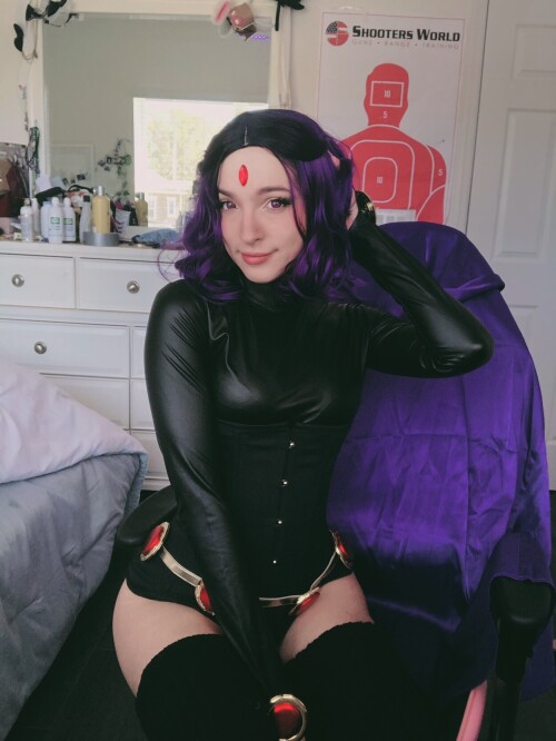 Raven Selfies 9