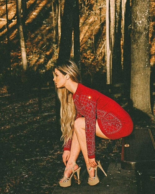 Raven Walton Feet 30701895bbd7dc6f343ae23