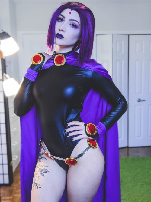 Raven at home 1875b48e0f7164898c