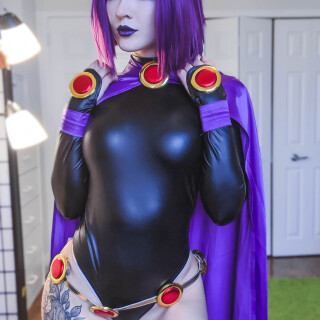 Raven-at-home-19e9589a94b2d71371