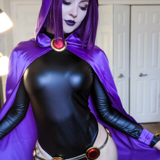 Raven-at-home-24e4dab3d655e44ca7