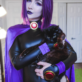 Raven-at-home-27d2bbc498a5a59efa